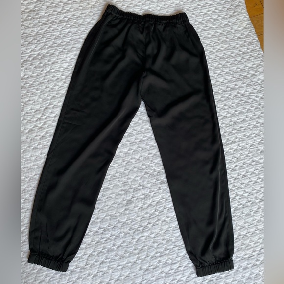 Trina Turk Pants - Trina Turk Women’s Jogger Size 0 Loose Black Pants w/Pockets Rayon Blend